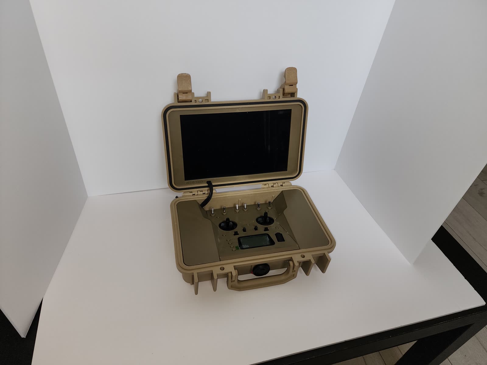Ground Control Station with integrated control sticks