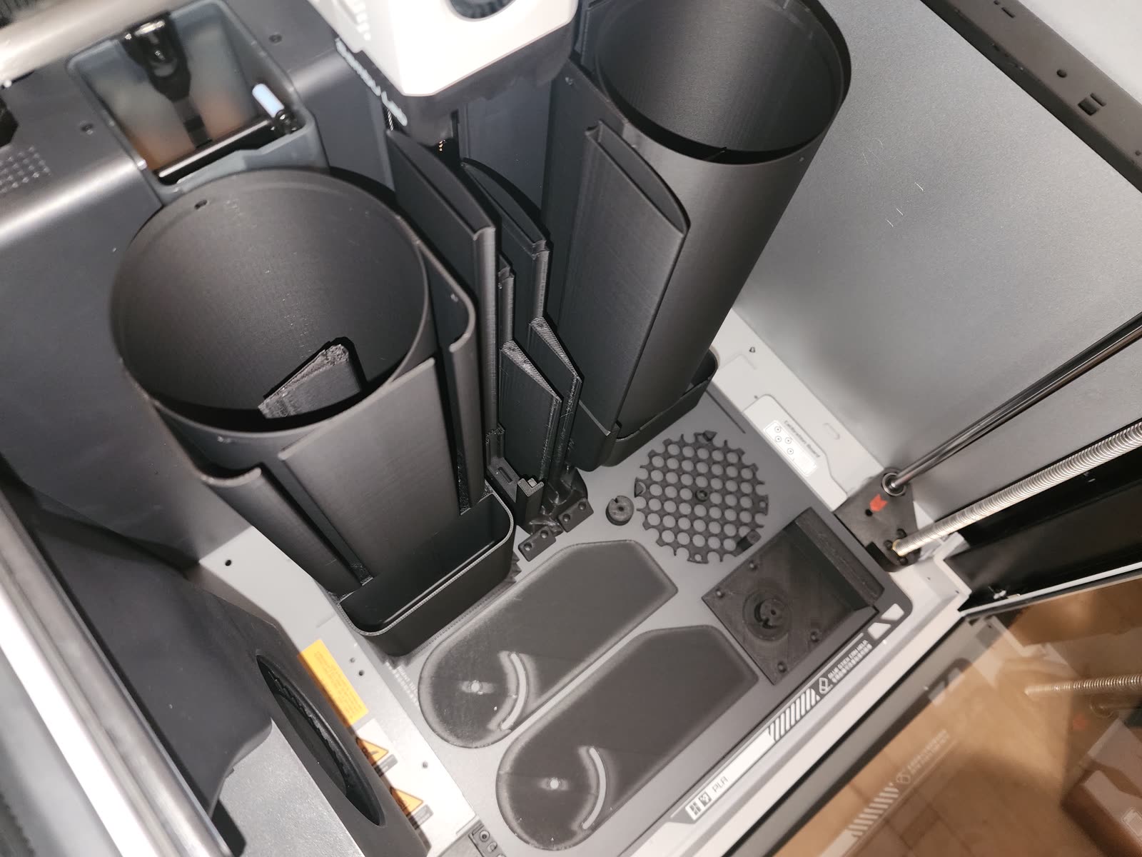 Monolithic fuselage sections on the FDM printer bed